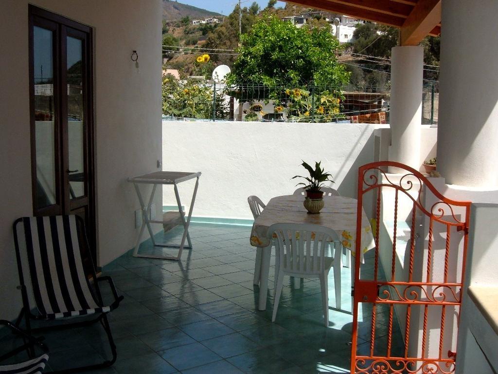 Hôtel Casa Del Glicine à Lipari  Chambre photo